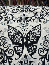 Load image into Gallery viewer, Black White and Currant 6