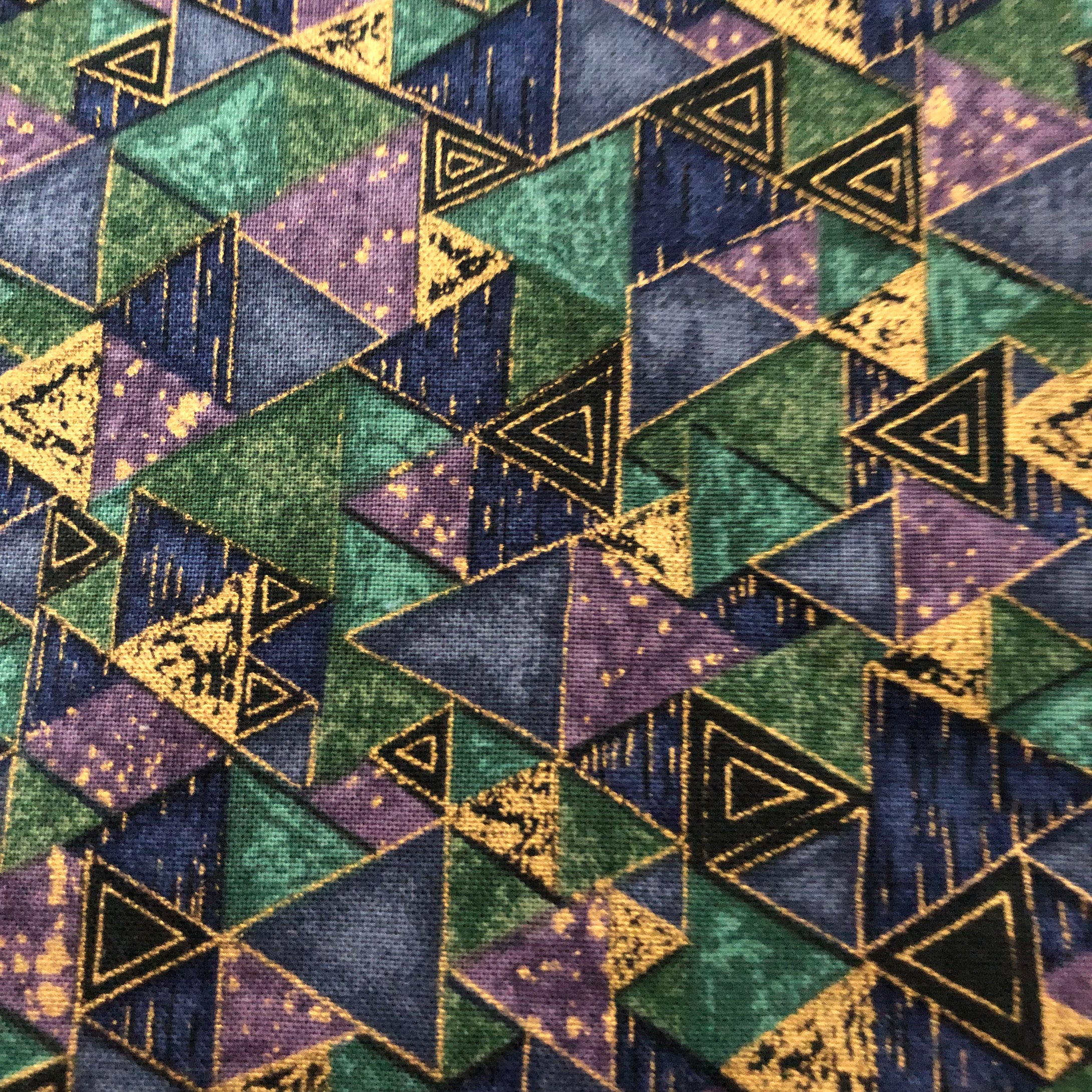 Deco Triangles